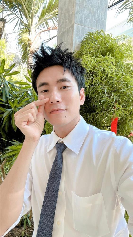 Kiều Minh Tuấn đẹp trai không tưởng với tóc mới sau khi chia tay Cát Phượng-5