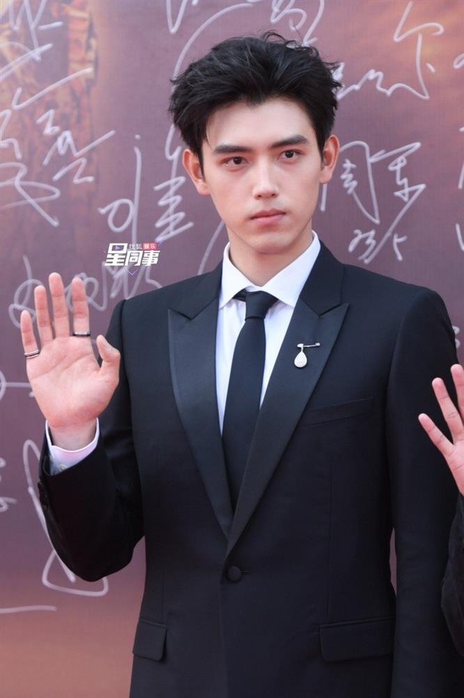 Thảm đỏ Hoa Biểu quy tụ dàn sao Cbiz-5