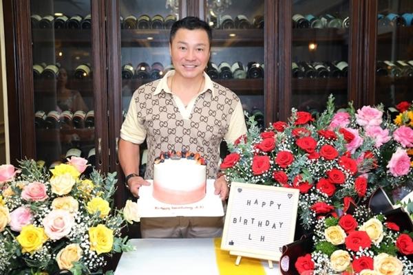 Đường tình dàn nam thần thập niên 90: Người viên mãn, người U60 vẫn ế-2