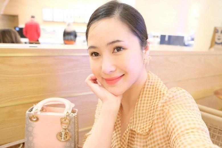 Bị nghi sang Mỹ sinh con, Hương Tràm mặc đồ toát mùi tiền-6