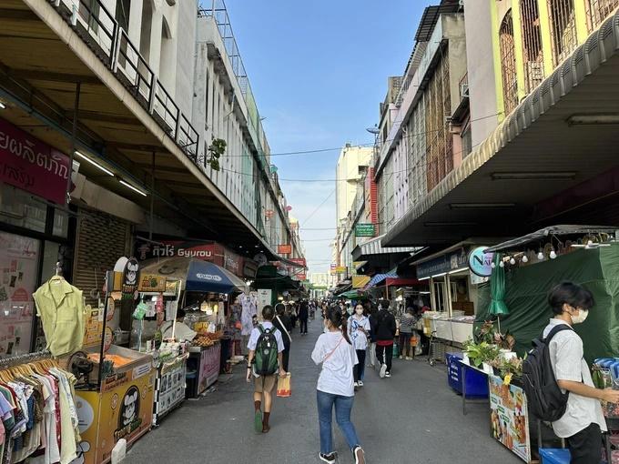 Khách Việt đến phố đèn đỏ ở Thái Lan, thấy… sợ hơn là thích-3