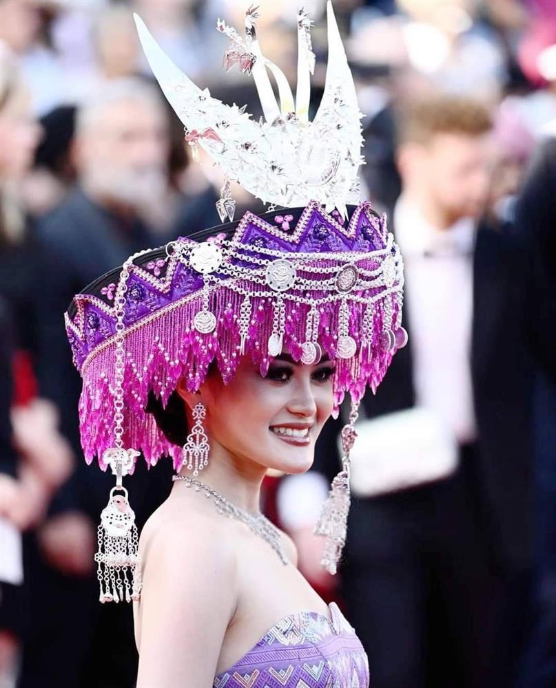 Hoa hậu Hoàn vũ Lào lạc lõng trên thảm đỏ Cannes-2