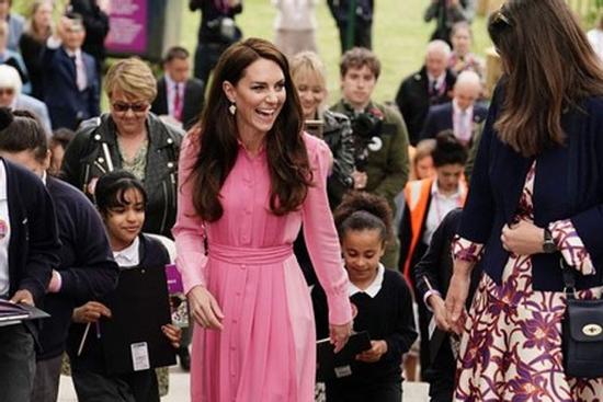 Bí mật ngầm của Hoàng gia Anh