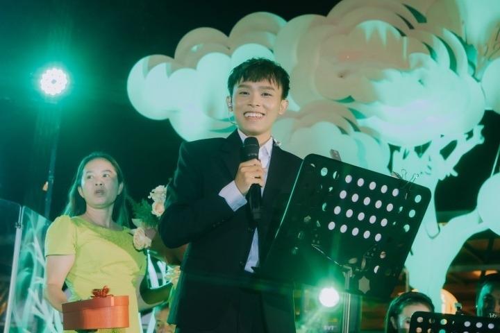 Hồ Văn Cường và 3 con gái nuôi theo nghệ thuật của Phi Nhung hiện tại thế nào?-3