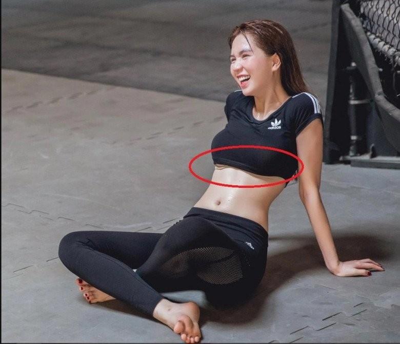 Mốt khoe chân ngực lên ngôi, nhiều chị em lạm dụng làm người nhìn đỏ mặt-9