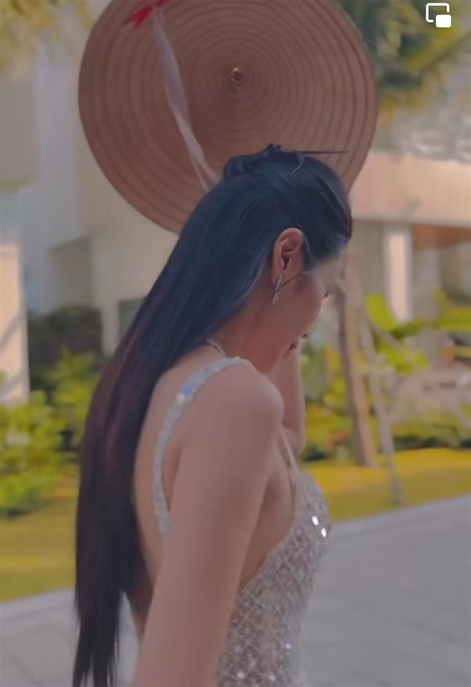 Thủy Tiên tiết lộ chuyện mất một món đồ trong chuyến từ thiện cách đây 3 năm-1