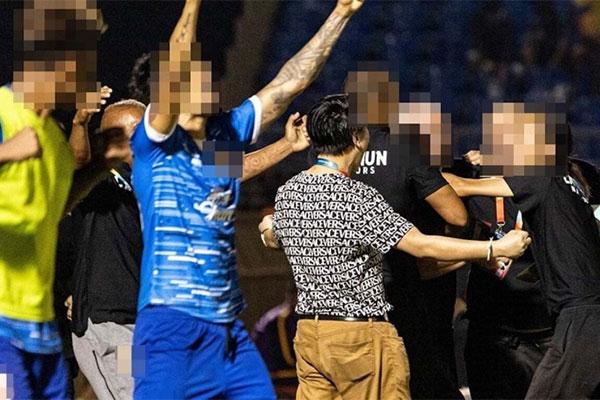 Chủ tịch CLB Thai League 1 dính líu cờ bạc, bị khám xét nhà riêng-1