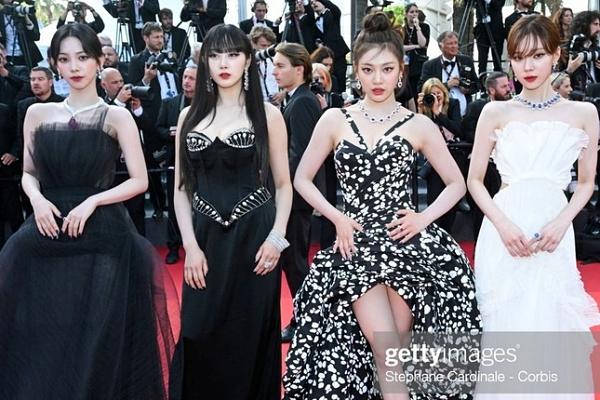 Phim Việt nhận tràng vỗ tay dài 5 phút ở LHP Cannes-2