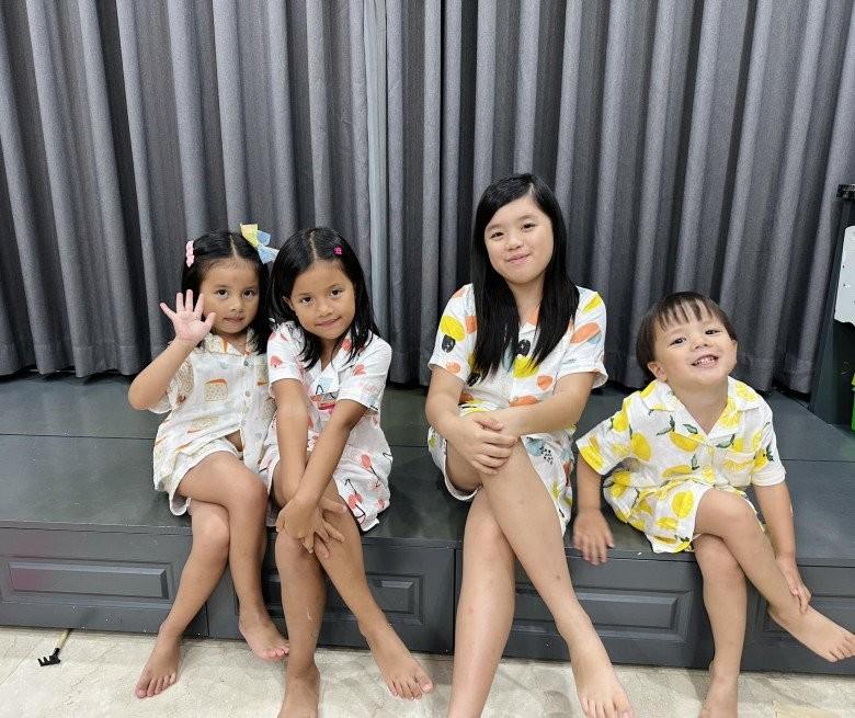 Nữ MC nhiều con nhất VTV có cuộc sống như mơ bên các con-18