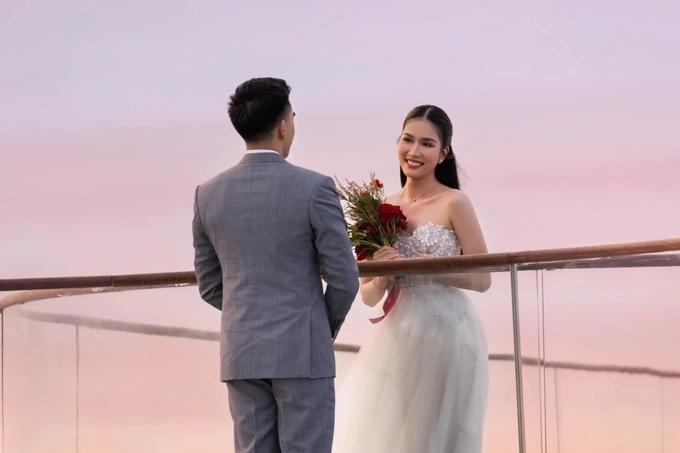 Mỹ nhân Việt được cầu hôn bất ngờ: Hà Hồ nức nở, Nhã Phương ngơ ngác-7