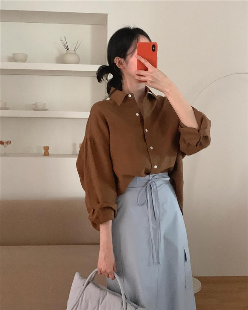 4 kiểu áo sơ mi tối giản cứ mặc là sang-5