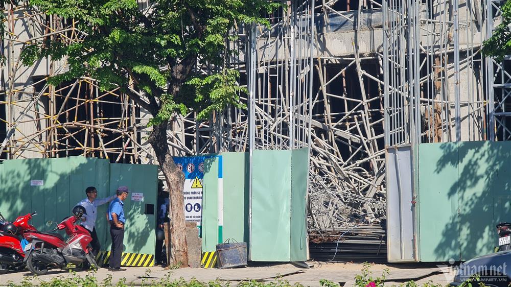 Sập giàn giáo công trình trung tâm Đà Nẵng, 5 người thương vong-4