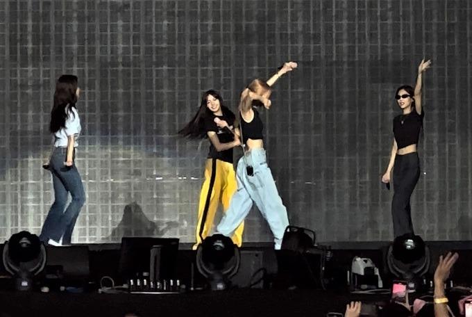 Chi 14 triệu đồng sang Singapore đu BlackPink, chàng trai Đắk Lắk không may bị đi cấp cứu-2