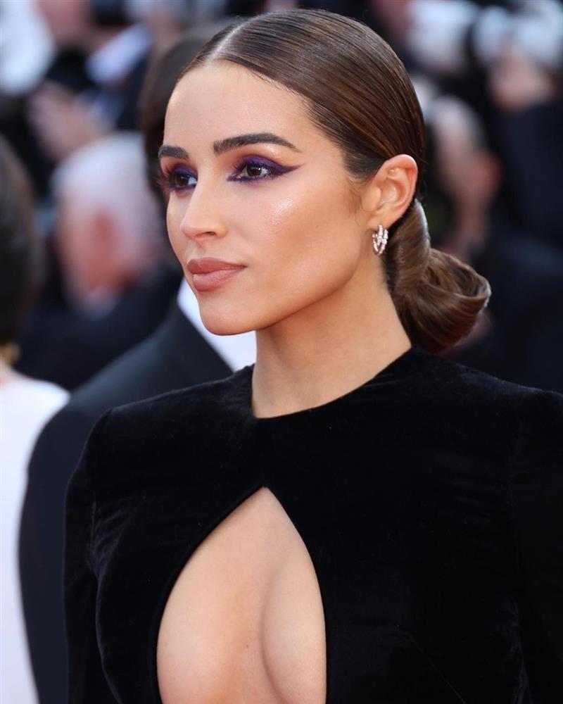 Hoa hậu Hoàn vũ Olivia Culpo mặc gây chú ý ở Cannes-1