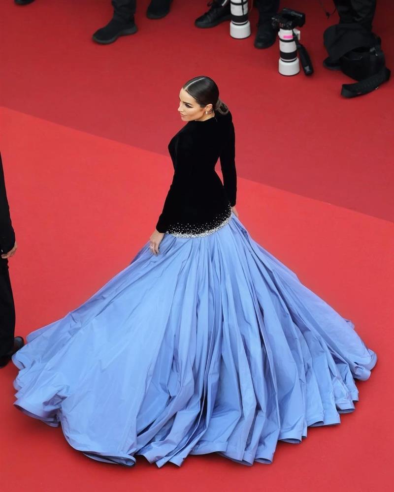 Hoa hậu Hoàn vũ Olivia Culpo mặc gây chú ý ở Cannes-3