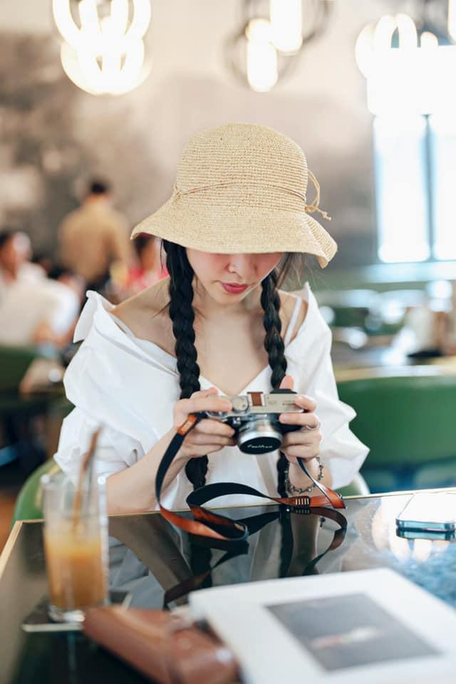 Học Hiền Thục phối đồ đi biển như gái đôi mươi-2