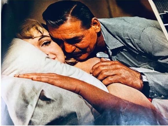 Cảnh phim kinh điển của biểu tượng gợi cảm bị xóa nay bất ngờ tìm thấy lại-2