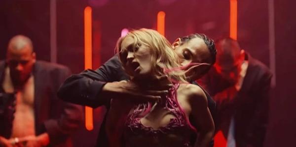 Phim The Idol của Jennie có quá nhiều cảnh nóng-2