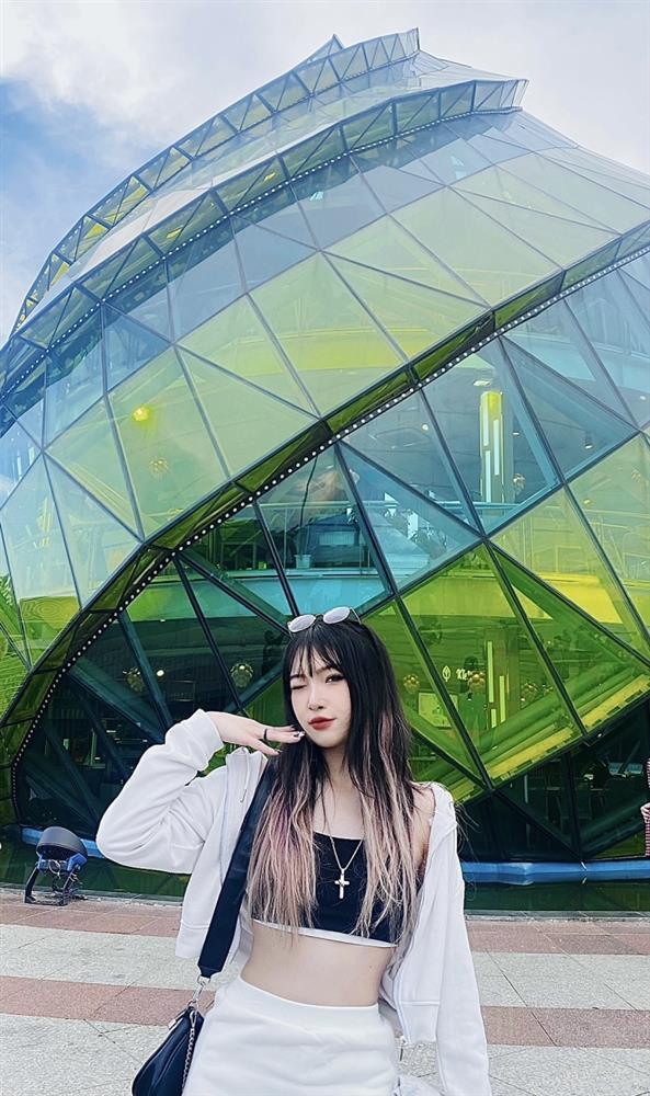 Hình ảnh đời thường cá tính của hot girl làng Wushu-3