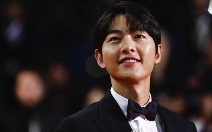 Song Joong Ki lộ diện bảnh bao, khẳng định vợ con quan trọng nhất-3