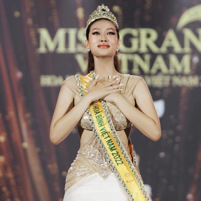 Hoa hậu Thiên Ân: Nhan sắc thăng hạng, nghi vấn hẹn hò nam diễn viên-1