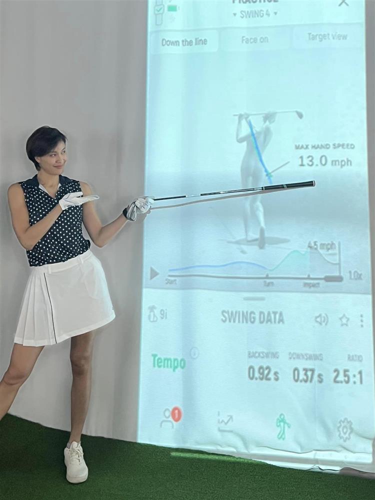 MC Phương Mai thường xuyên làm nhiều người mất ngủ vì ảnh gợi cảm-6