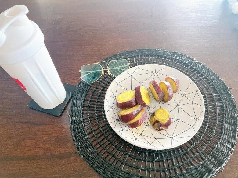 MC Phương Mai thường xuyên làm nhiều người mất ngủ vì ảnh gợi cảm-10