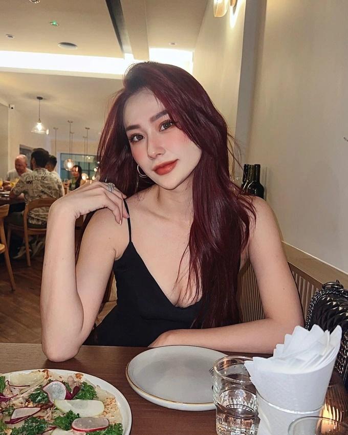 Bạn gái mới của cầu thủ Văn Thanh trông xinh đẹp, nóng bỏng-2