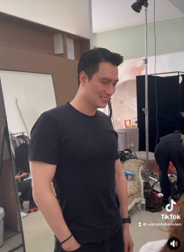 Diện mạo hiện tại gây chú ý của diễn viên Việt Anh-2