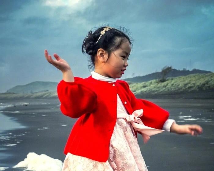 Sao nhí và cuộc sống bị cha mẹ lợi dụng để kiếm tiền-1