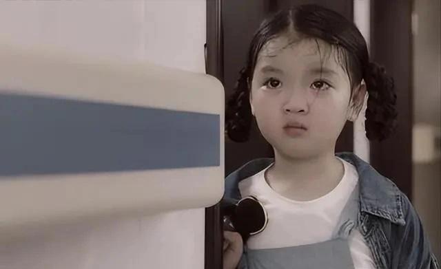 Sao nhí và cuộc sống bị cha mẹ lợi dụng để kiếm tiền-3