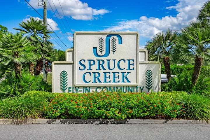 Thị trấn được mệnh danh giàu nhất thế giới, mở cửa nhà là thấy đường băng-1