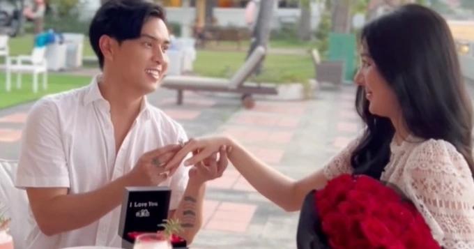 Ca sĩ Hồ Quang Hiếu và bạn gái kém 17 tuổi đăng ký kết hôn-2