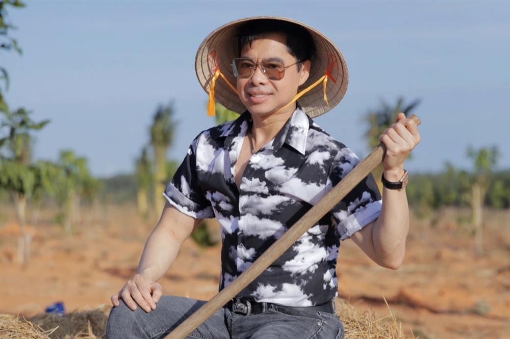 Ngọc Sơn tiết lộ giai đoạn khủng hoảng và lý do nói được 11 thứ tiếng-2