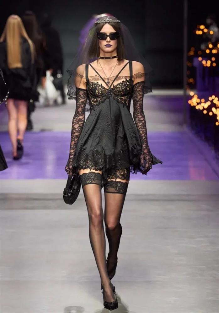 NingNing (aespa) diện váy na ná Jisoo, không còn là bản sao Jennie-6