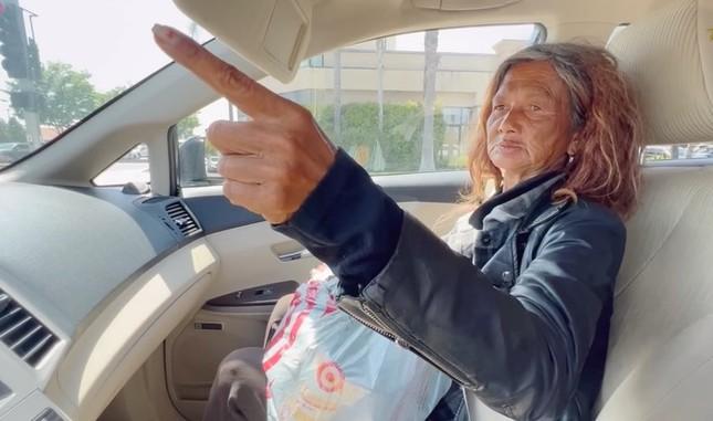 Danh hài Thúy Nga gặp lại ca sĩ Kim Ngân, xảy ra việc gì mà than thở rất nản chí?-3