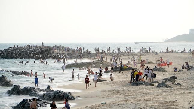 Bình Thuận nói gì về việc khách sạn tại Mũi Né từ chối khách ở một đêm cuối tuần?-1