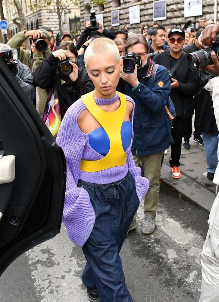 Ái nữ nổi loạn nhà sao Hollywood: Thích khoe thân, chụp ảnh gợi cảm ở tuổi đôi mươi-4