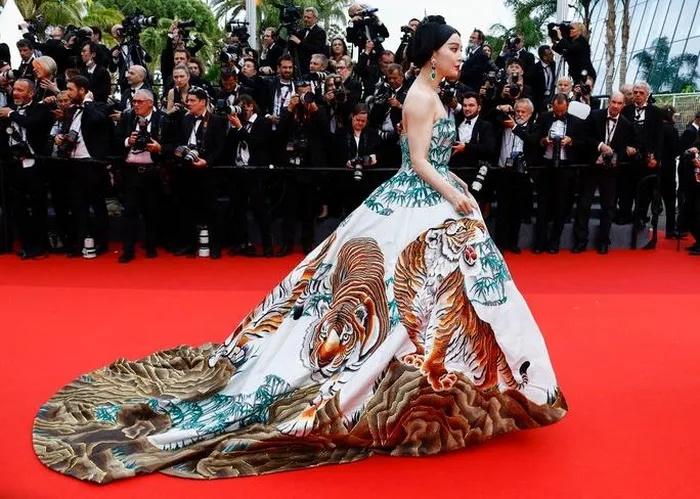 Phạm Băng Băng và loạt đầm gây sốt ở LHP Cannes-2