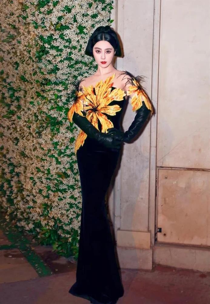 Phạm Băng Băng và loạt đầm gây sốt ở LHP Cannes-5