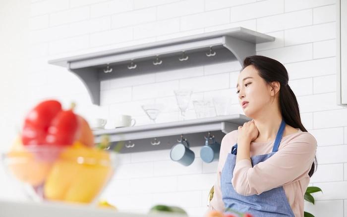 Dọn tủ lạnh nhà chị dâu, tôi nghẹn ngào khi thấy cái bánh kem đã hỏng-1