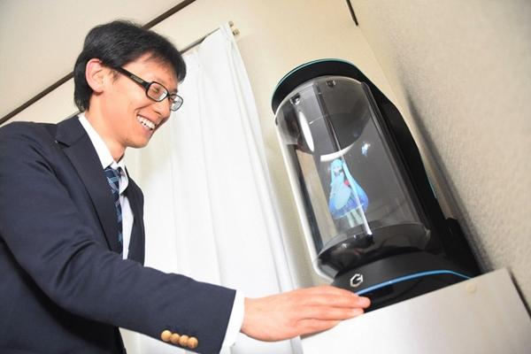 Cuộc sống của anh chàng Nhật Bản sau 5 năm chi hơn 300 triệu để kết hôn với vợ ảo-3