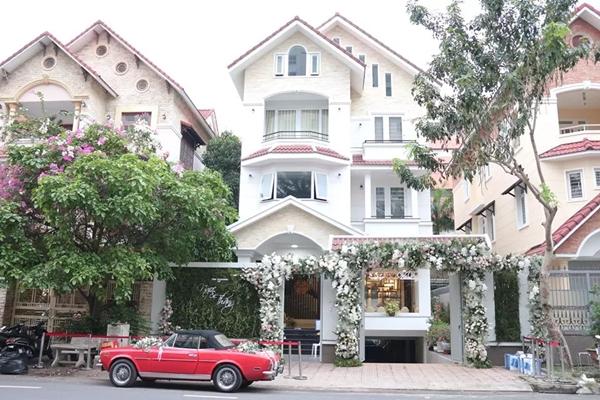 Biệt thự của Đông Nhi - Ông Cao Thắng: Đầy đủ đến độ gia chủ không muốn dời nhà-2