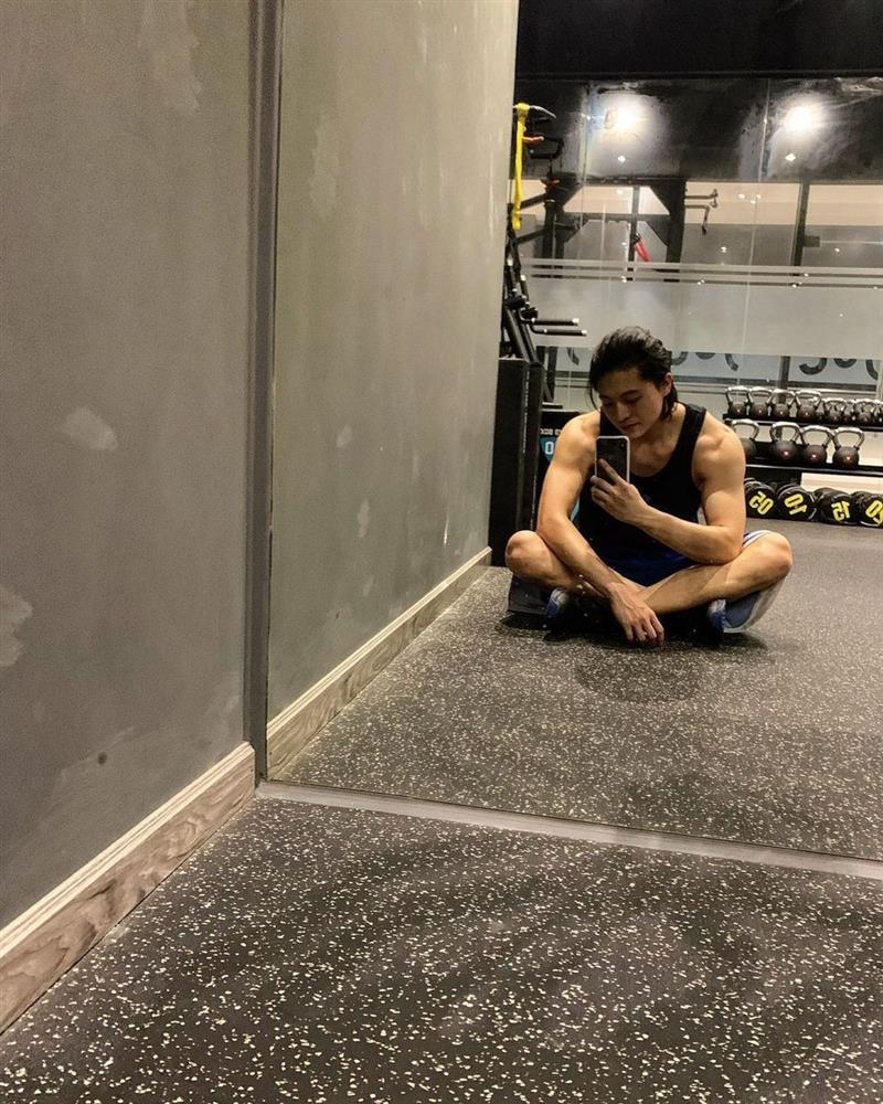 Mỹ nam Vbiz phải sửa dung mạo vì tai nạn giao thông hiện ra sao?-7