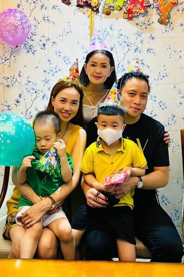 Mẹ ruột Hoa khôi Tây Đô Đinh Ngọc Diệp: U70 vẫn là Bạch Tuyết trong mắt con gái-8