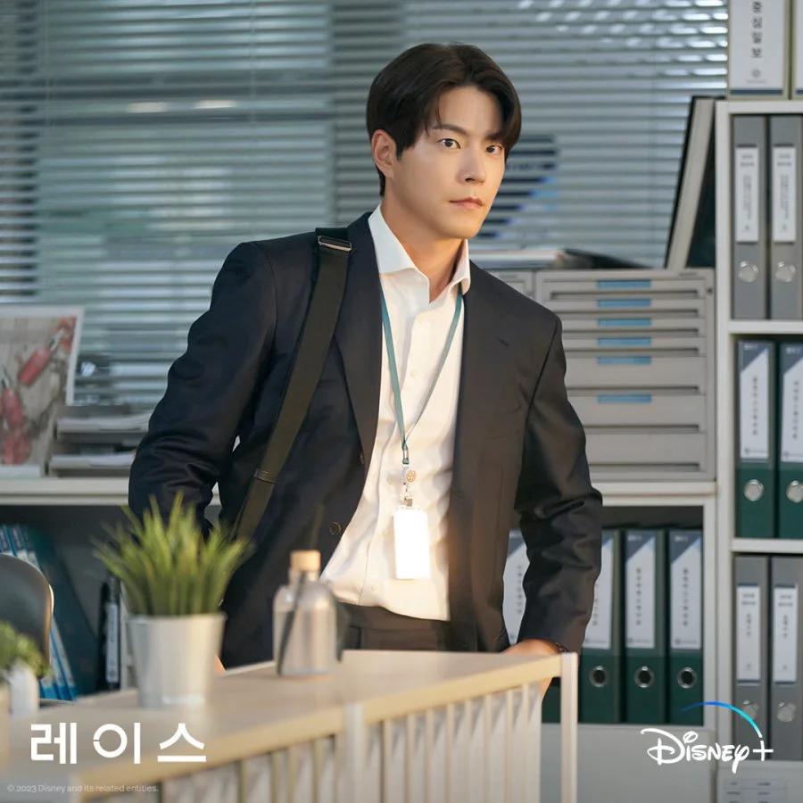 Nam chính gây thất vọng trên màn ảnh Hàn đóng phim tới 14 năm vẫn không tiến bộ-2