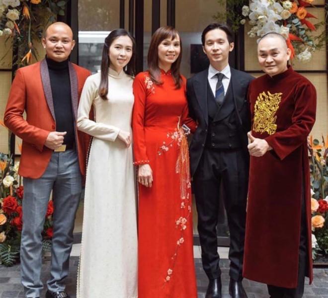 Khoe quý tử điển trai, Xuân Hinh liên tục bị nói con không giống bố, phải bất lực hỏi vợ-4