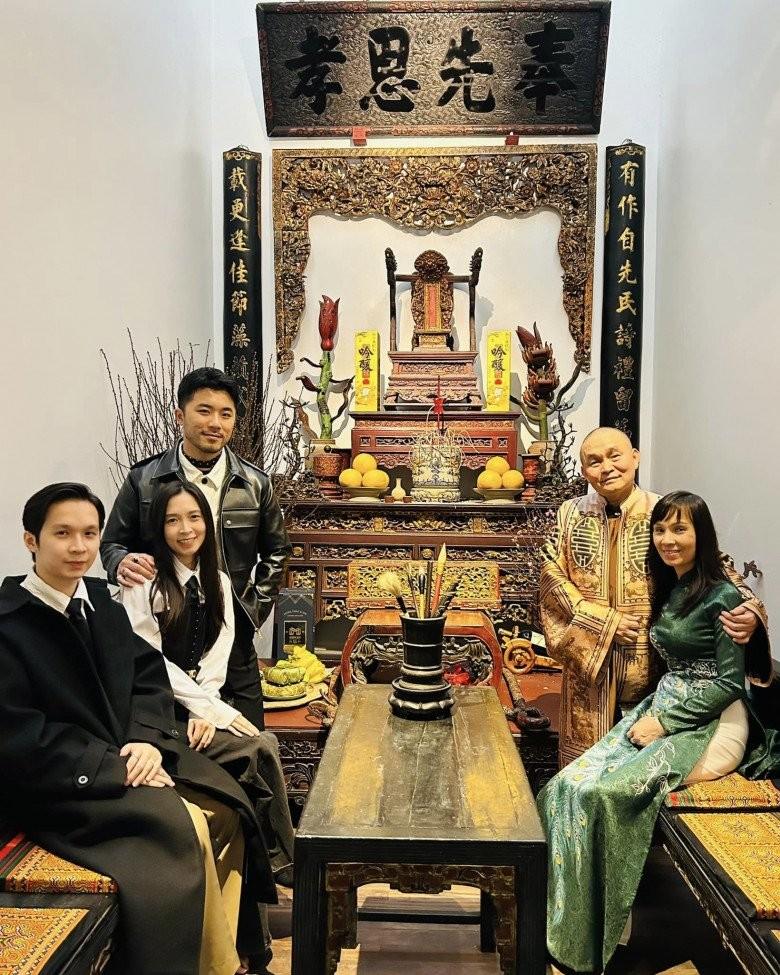 Khoe quý tử điển trai, Xuân Hinh liên tục bị nói con không giống bố, phải bất lực hỏi vợ-8