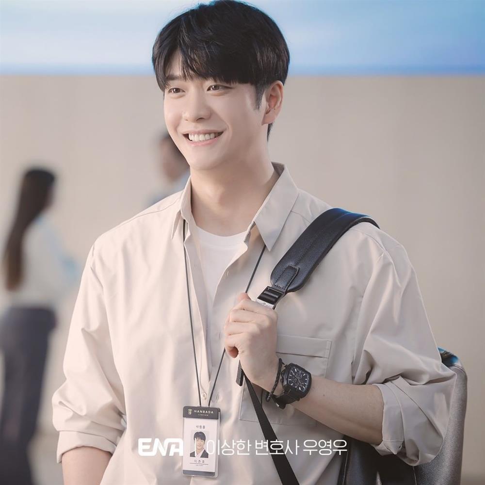 Bạn diễn Nhã Phương đổi đời nhờ phim Nữ Luật Sư Kỳ Lạ Woo Young Woo giờ ra sao?-3