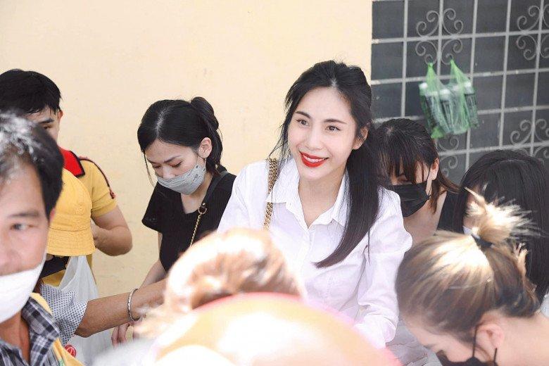 Học Thuỷ Tiên cách làm đẹp cửa sổ tâm hồn, nơi ít chị em nào chăm chút-4